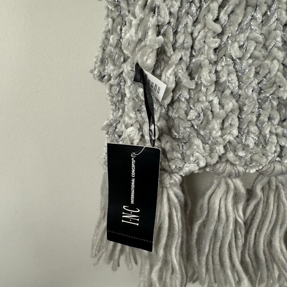 Y2K I.N.C. International Concepts Women's Metallic Accent Gray Scarf Chunky Knit